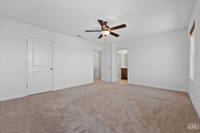 6200 Whaleback Avenue, Bakersfield, CA 93313