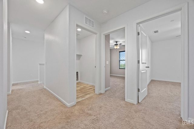 6200 Whaleback Avenue, Bakersfield, CA 93313