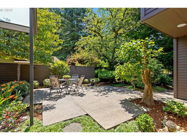 999 Ne 169TH Dr, Portland, OR 97230