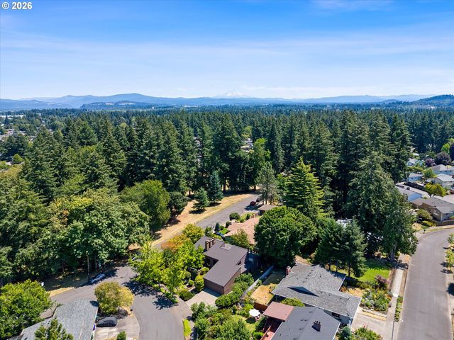 999 Ne 169TH Dr, Portland, OR 97230