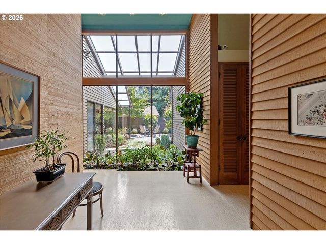 999 Ne 169TH Dr, Portland, OR 97230