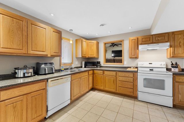 801 HEMLOCK STREET, Marathon, WI 54448