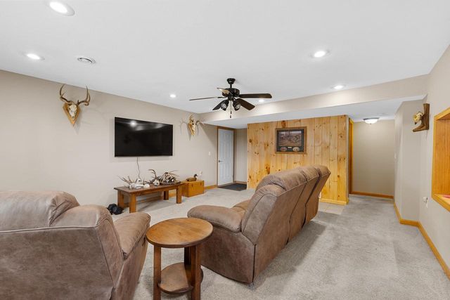 801 HEMLOCK STREET, Marathon, WI 54448