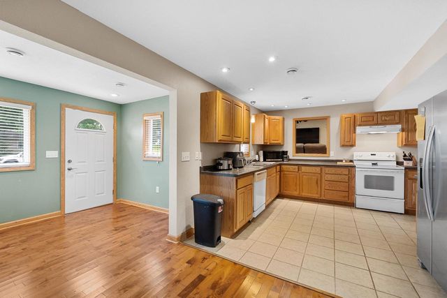 801 HEMLOCK STREET, Marathon, WI 54448