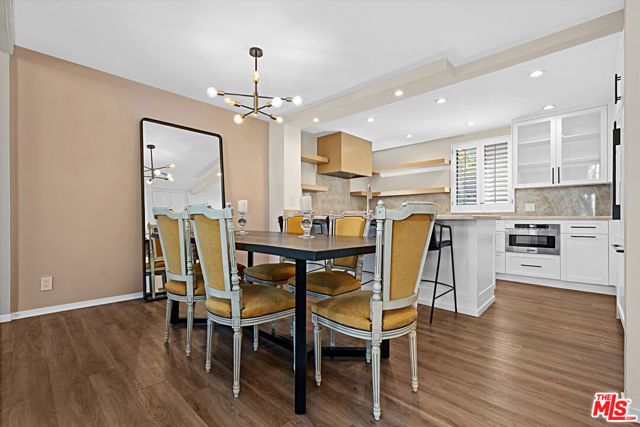 1925 S Beverly Glen Boulevard 40, Los Angeles, CA 90025