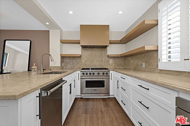 1925 S Beverly Glen Boulevard 40, Los Angeles, CA 90025