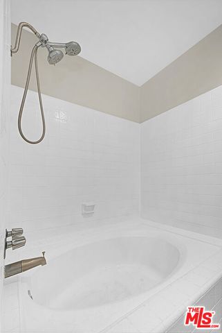 1925 S Beverly Glen Boulevard 40, Los Angeles, CA 90025
