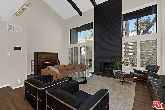 1925 S Beverly Glen Boulevard 40, Los Angeles, CA 90025