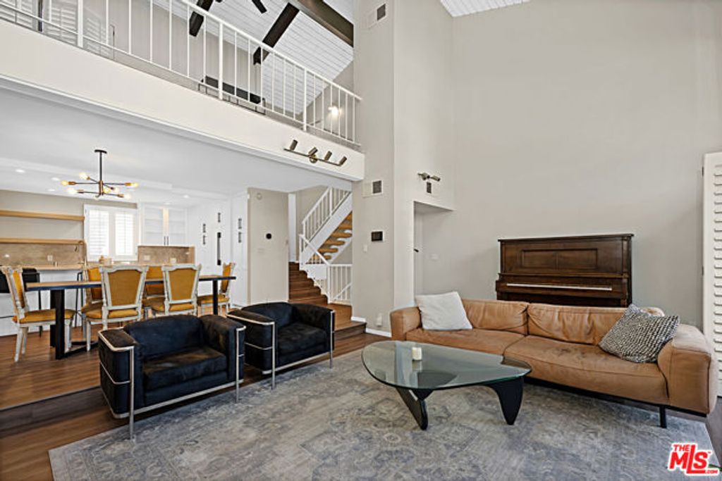 1925 S Beverly Glen Boulevard 40, Los Angeles, CA 90025