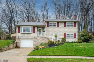 8 Adelphi Ct, Edison Twp., NJ 08837