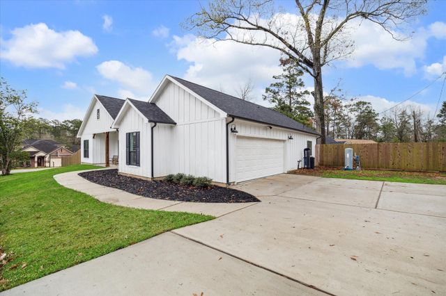 25747 Beaver Run Drive, Huffman, TX 77336