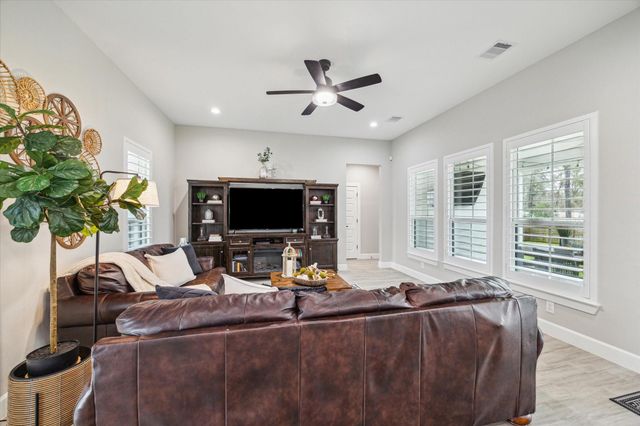 25747 Beaver Run Drive, Huffman, TX 77336
