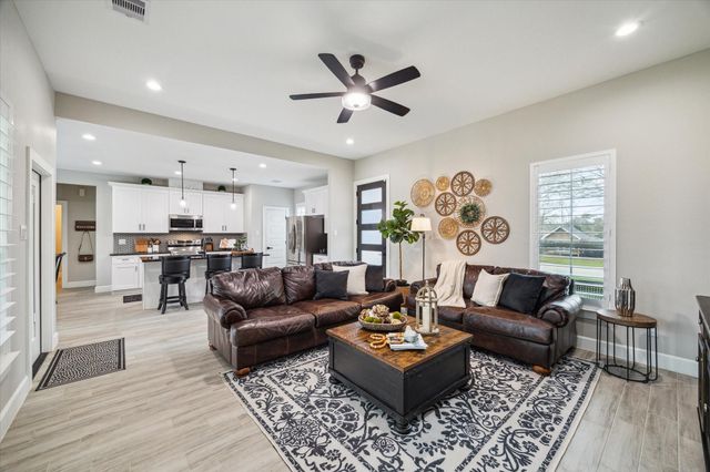 25747 Beaver Run Drive, Huffman, TX 77336