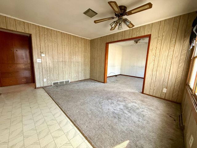 105 3rd Avenue NW, Grand Meadow, MN 55936