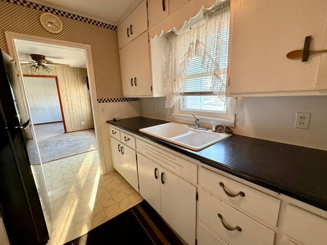 105 3rd Avenue NW, Grand Meadow, MN 55936