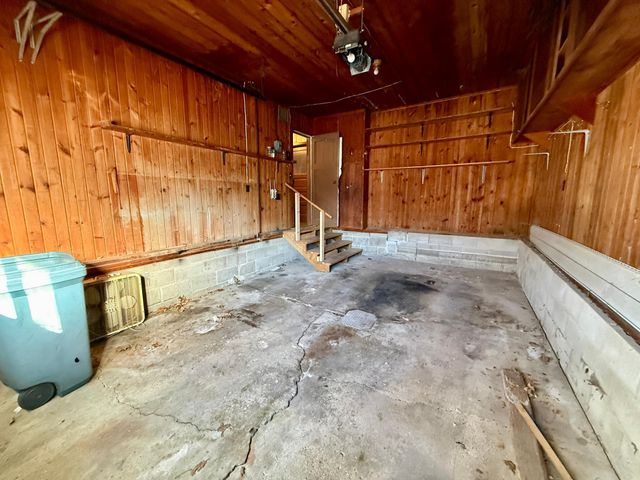 105 3rd Avenue NW, Grand Meadow, MN 55936