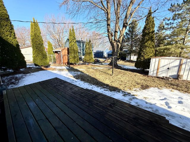 105 3rd Avenue NW, Grand Meadow, MN 55936