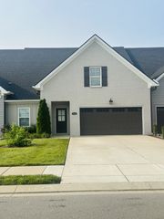 418 McChrystal Dr, Murfreesboro, TN 37129