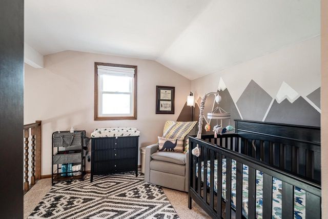 3615 W Barnard AVENUE, Greenfield, WI 53221