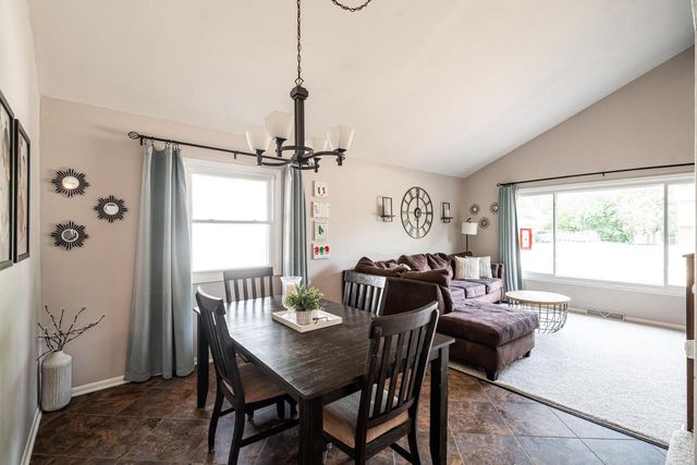3615 W Barnard AVENUE, Greenfield, WI 53221
