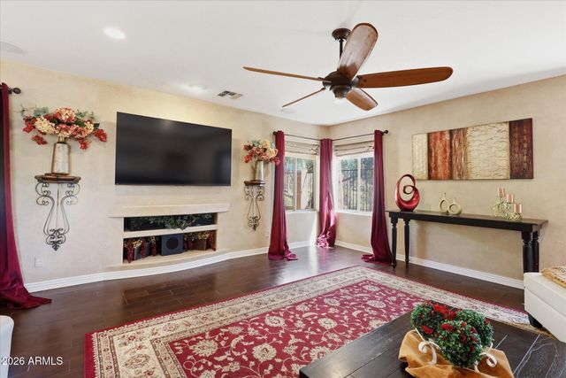 2324 W ZENITH Lane, Phoenix, AZ 85085