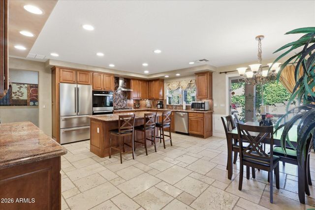 2324 W ZENITH Lane, Phoenix, AZ 85085