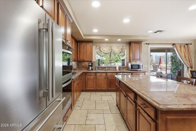 2324 W ZENITH Lane, Phoenix, AZ 85085