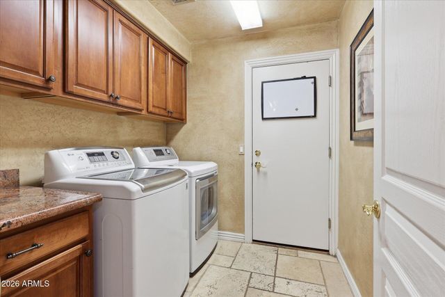 2324 W ZENITH Lane, Phoenix, AZ 85085