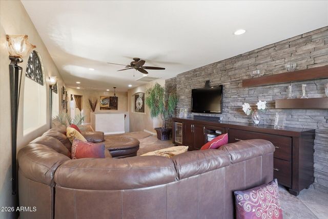 2324 W ZENITH Lane, Phoenix, AZ 85085