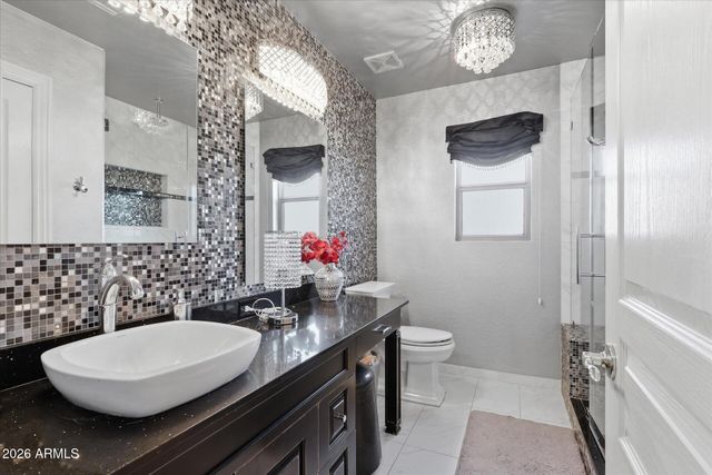 2324 W ZENITH Lane, Phoenix, AZ 85085