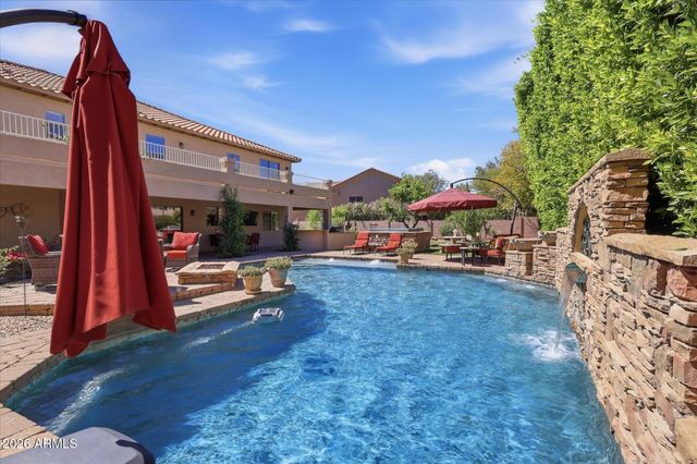 2324 W ZENITH Lane, Phoenix, AZ 85085