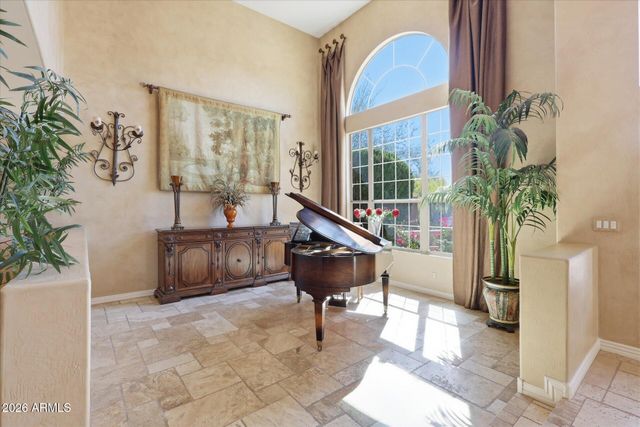 2324 W ZENITH Lane, Phoenix, AZ 85085