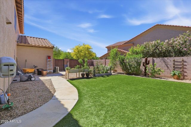 2324 W ZENITH Lane, Phoenix, AZ 85085