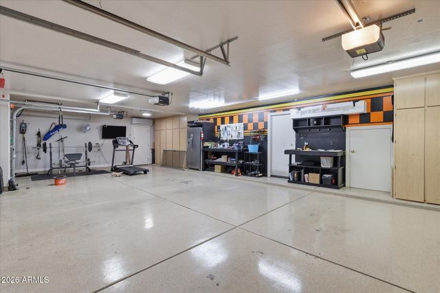 2324 W ZENITH Lane, Phoenix, AZ 85085