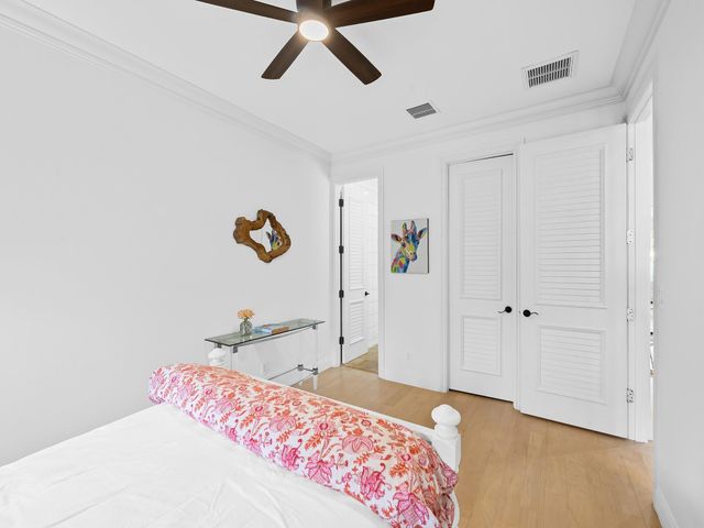 717 Solar Isle Drive, Fort Lauderdale, FL 33301