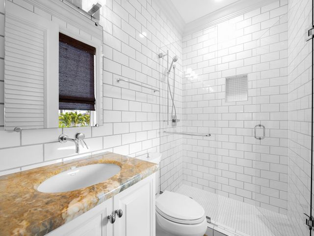 717 Solar Isle Drive, Fort Lauderdale, FL 33301