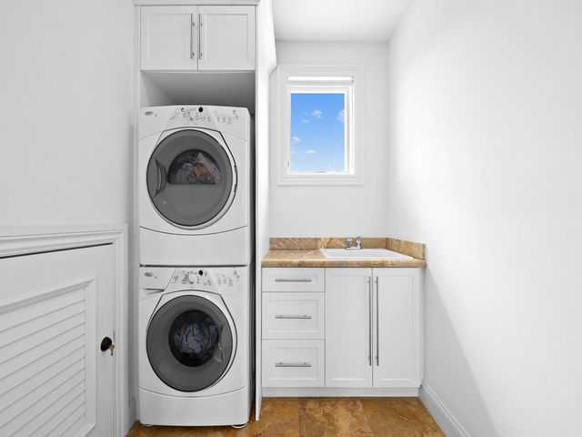 717 Solar Isle Drive, Fort Lauderdale, FL 33301