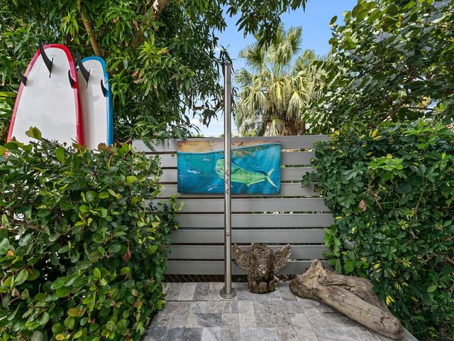 717 Solar Isle Drive, Fort Lauderdale, FL 33301