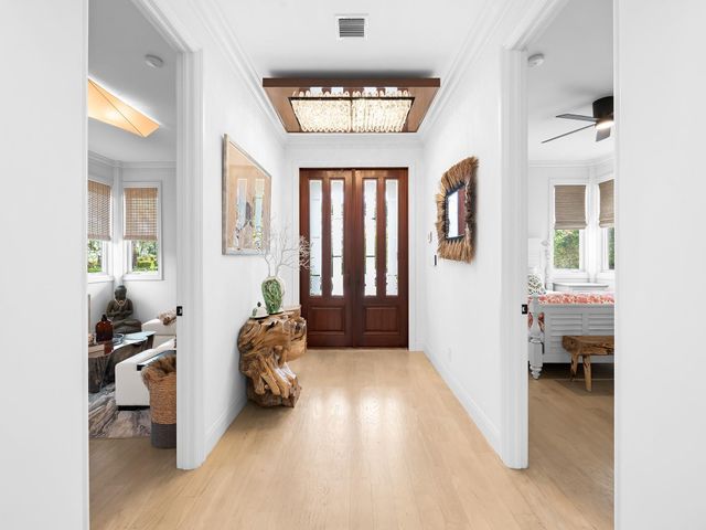 717 Solar Isle Drive, Fort Lauderdale, FL 33301