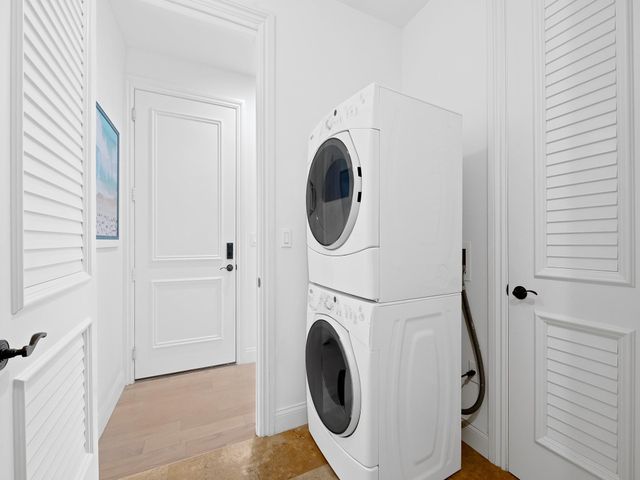 717 Solar Isle Drive, Fort Lauderdale, FL 33301