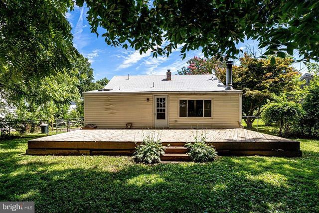 1922 ANDERSON RD, Falls Church, VA 22043