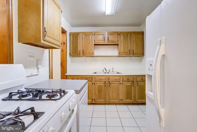 1922 ANDERSON RD, Falls Church, VA 22043