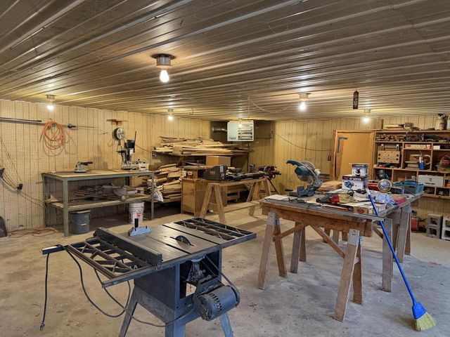 11990 VELP AVENUE, Green Bay, WI 54313