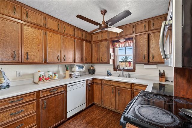 900 Fm 2921, De Leon, TX 76444