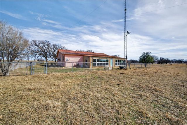 900 Fm 2921, De Leon, TX 76444