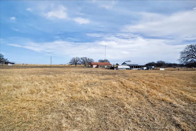 900 Fm 2921, De Leon, TX 76444