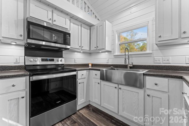 619 Kitchens Branch Road, Sylva, NC 28779