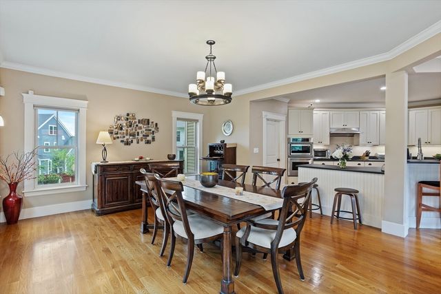 5 Walnut Street, Lexington, MA 02421