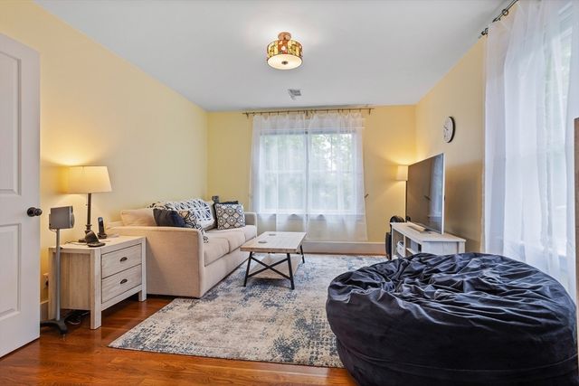 5 Walnut Street, Lexington, MA 02421