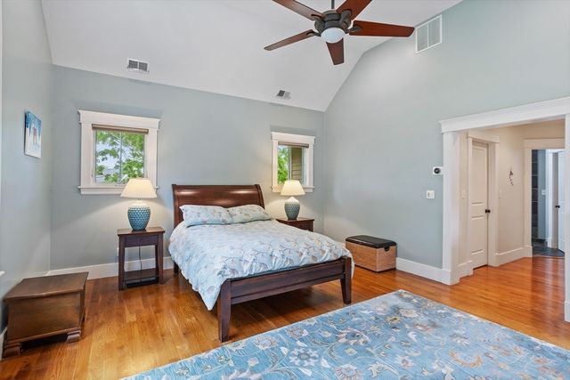 5 Walnut Street, Lexington, MA 02421
